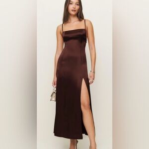 Melina silk dress
Mahogany